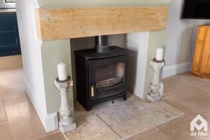 Photo 11- click for photo gallery